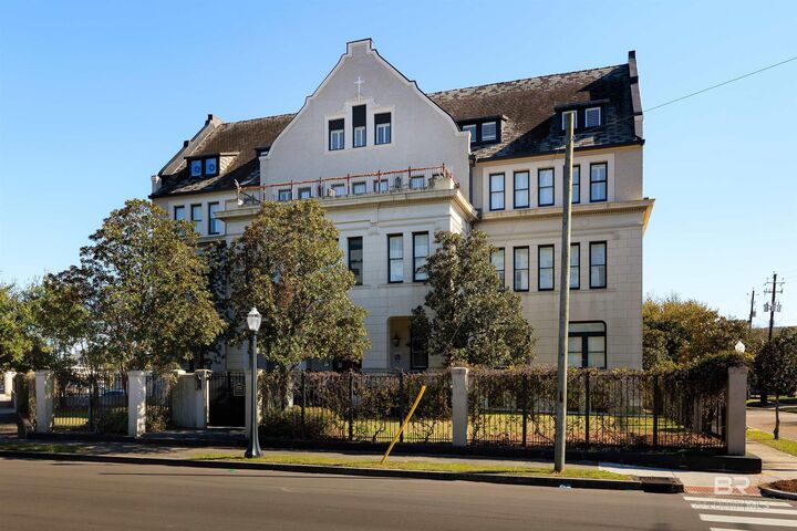 753 Saint Francis Street 3003B  Mobile AL 36602 photo