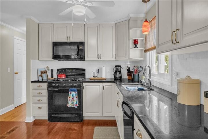 Property Photo:  1107 Frost Road  NY 13760 