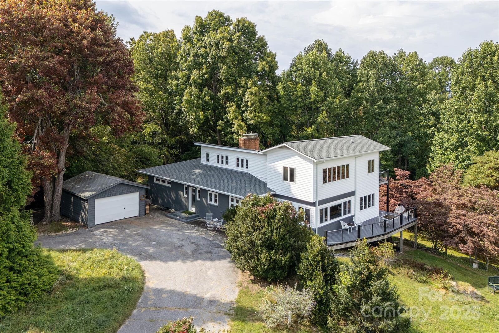 Property Photo:  3684 Laurel Park Highway  NC 28739 