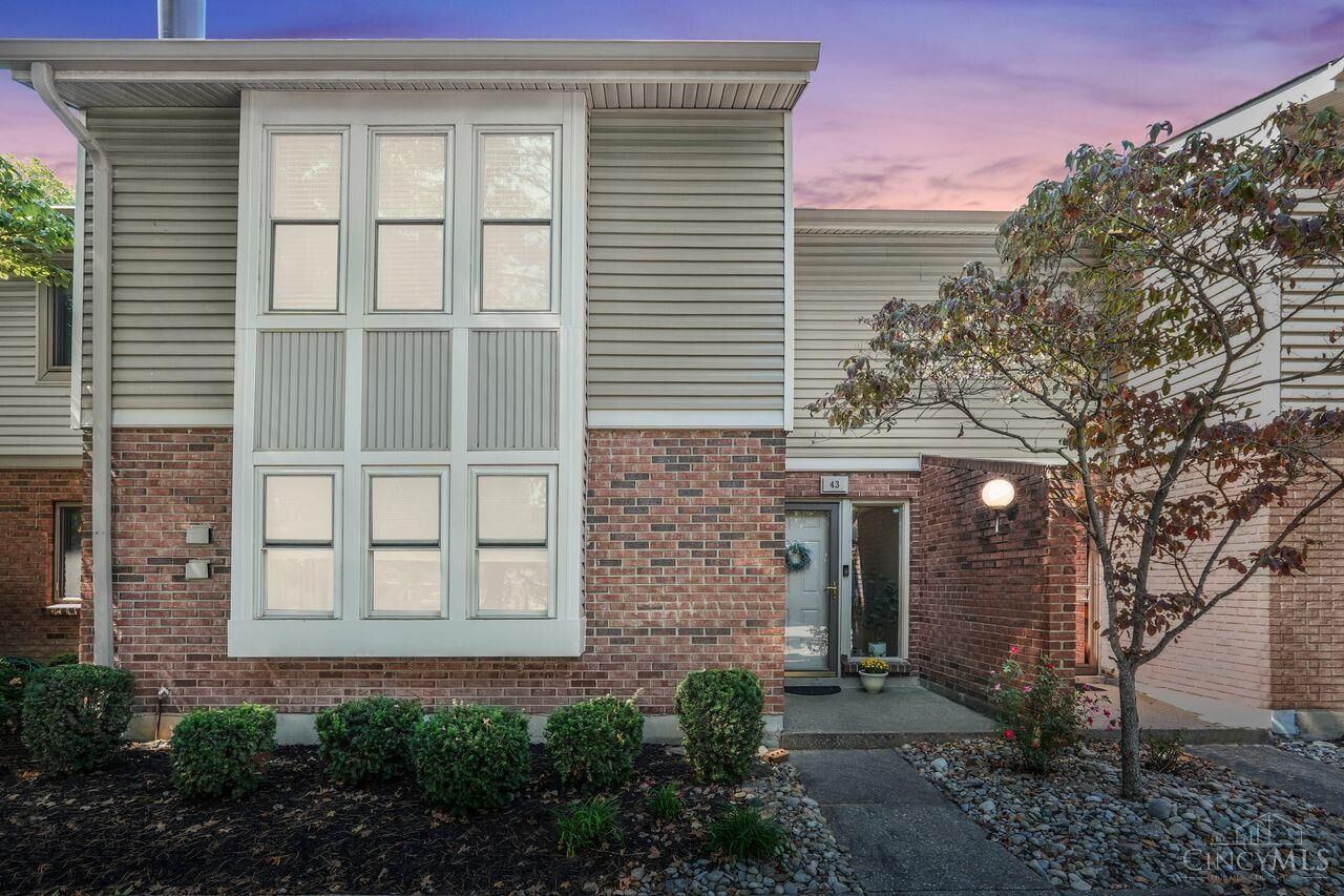 Property Photo:  43 Oakwood Court  OH 45246 