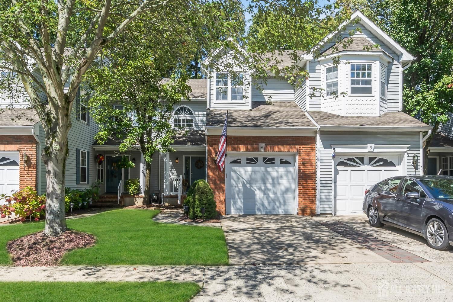 Property Photo:  4 Chadwick Drive  NJ 08857 