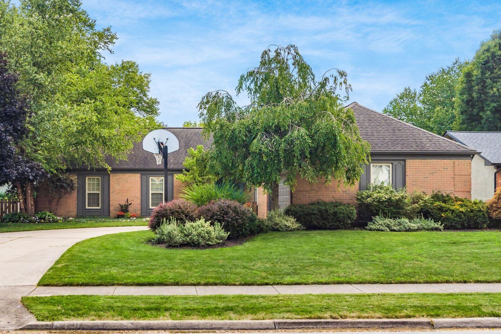 Property Photo:  671 College Crest Road  OH 43081 