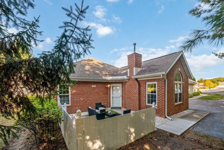 Property Photo:  614 Hampton Woods Drive  OH 43302 