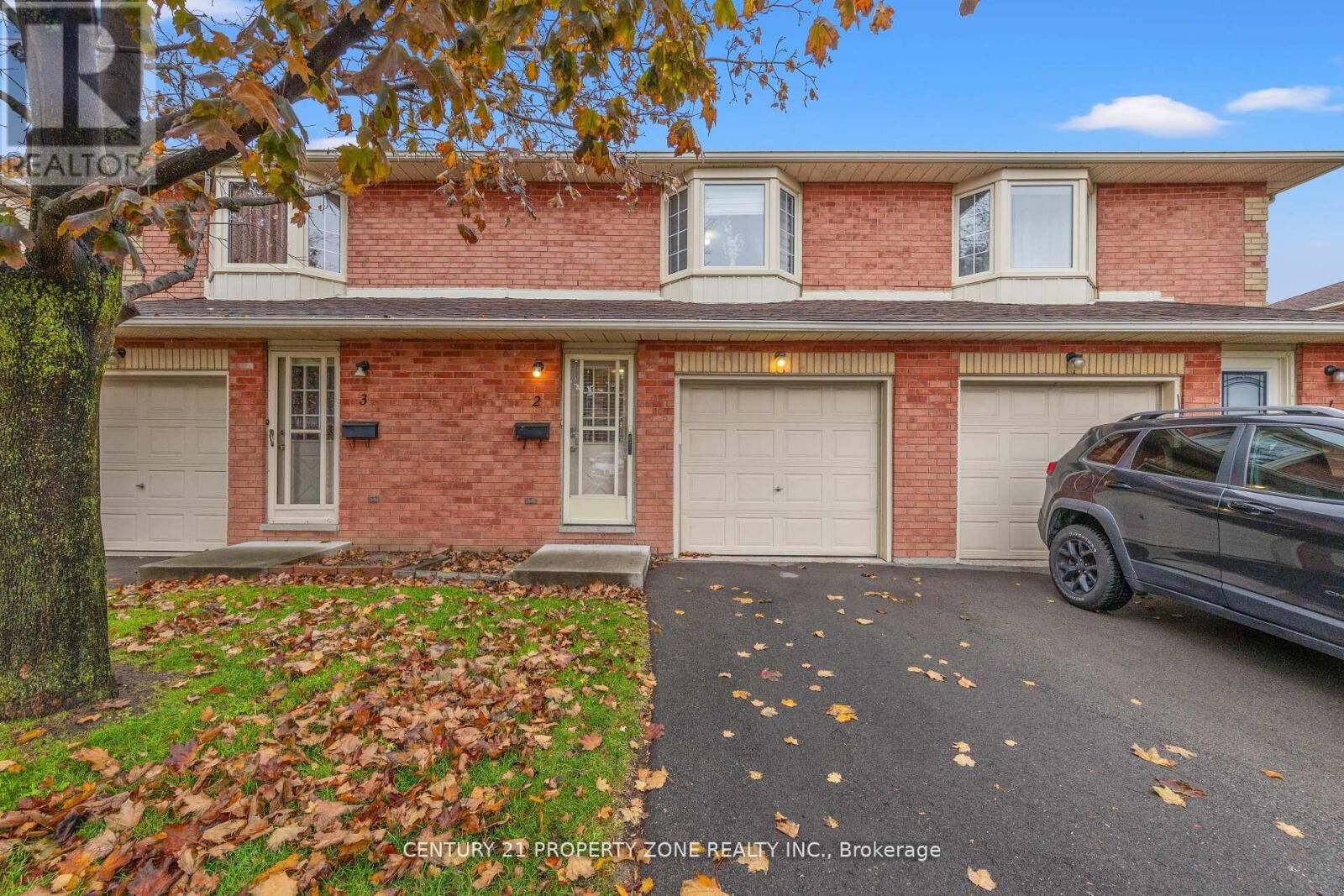 Photo de la propriété: 280 Limeridge Road East 2 ON L9A 2S7