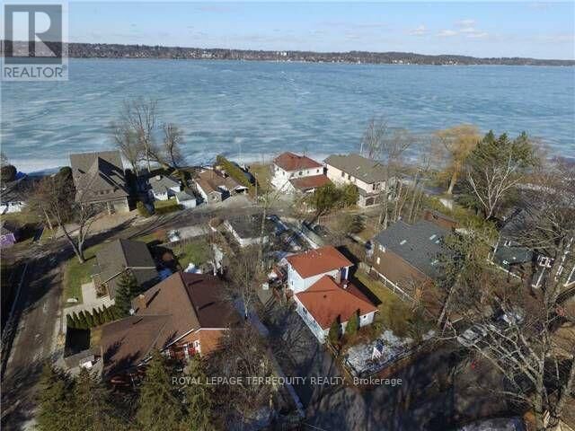 Photo de la propriété: 40 Brennan Avenue ON L4N 3X3
