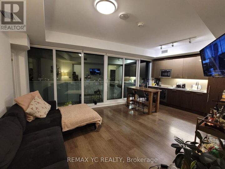Property Photo:  403 Church Street 2509  ON M4Y 0C9 