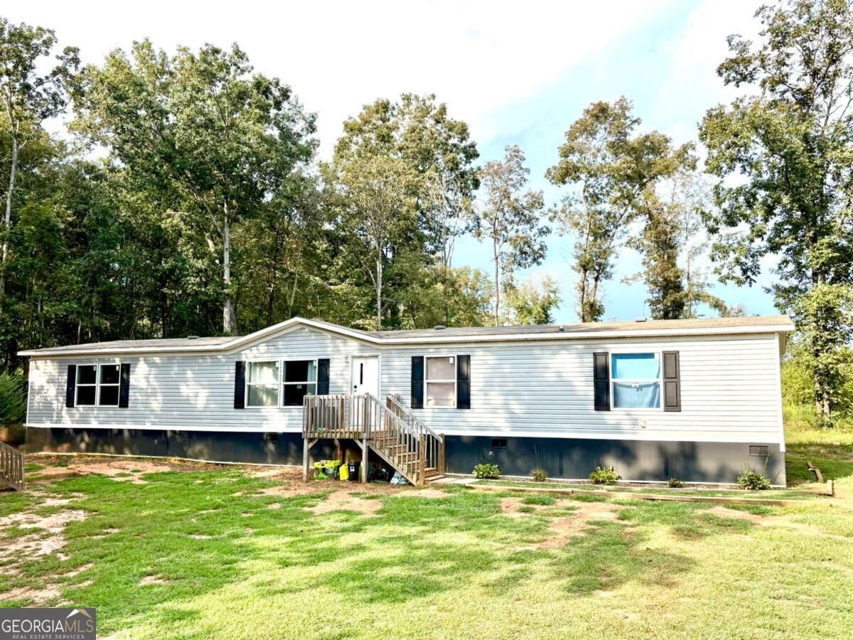 Property Photo:  305 Langford Carey Road  GA 30633 