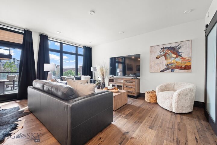 Property Photo: 315 N Tracy Avenue 306 MT 59715
