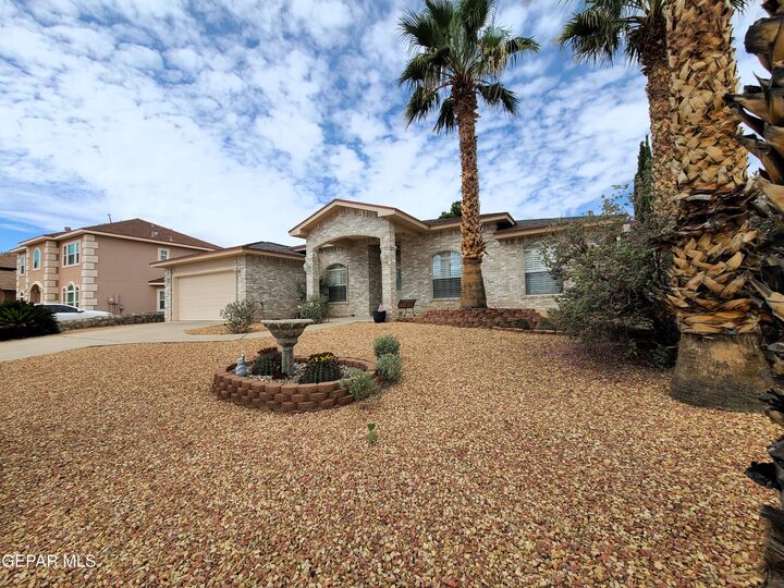 Property Photo:  10879 Loma De Alma Drive  TX 79934 