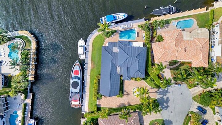 Property Photo: 2593 SE 9 Street FL 33062