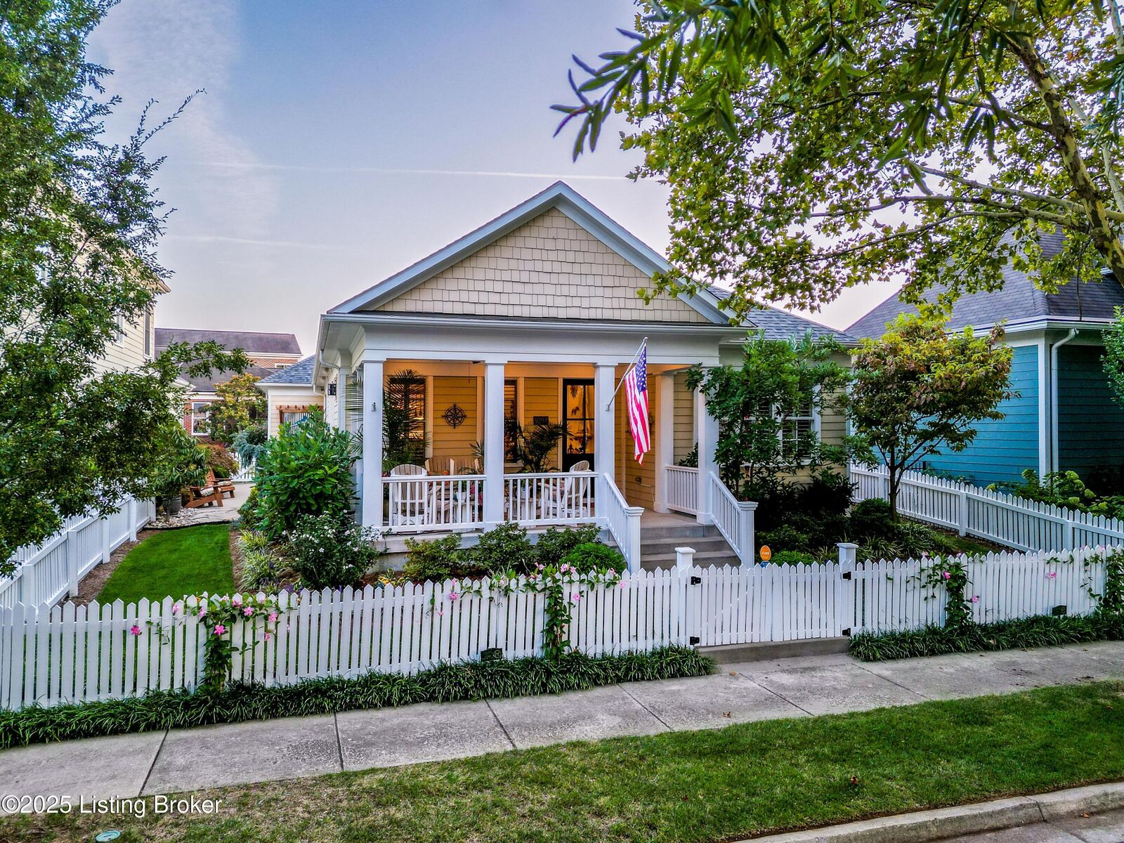 Property Photo:  9304 Anemone Dr  KY 40059 