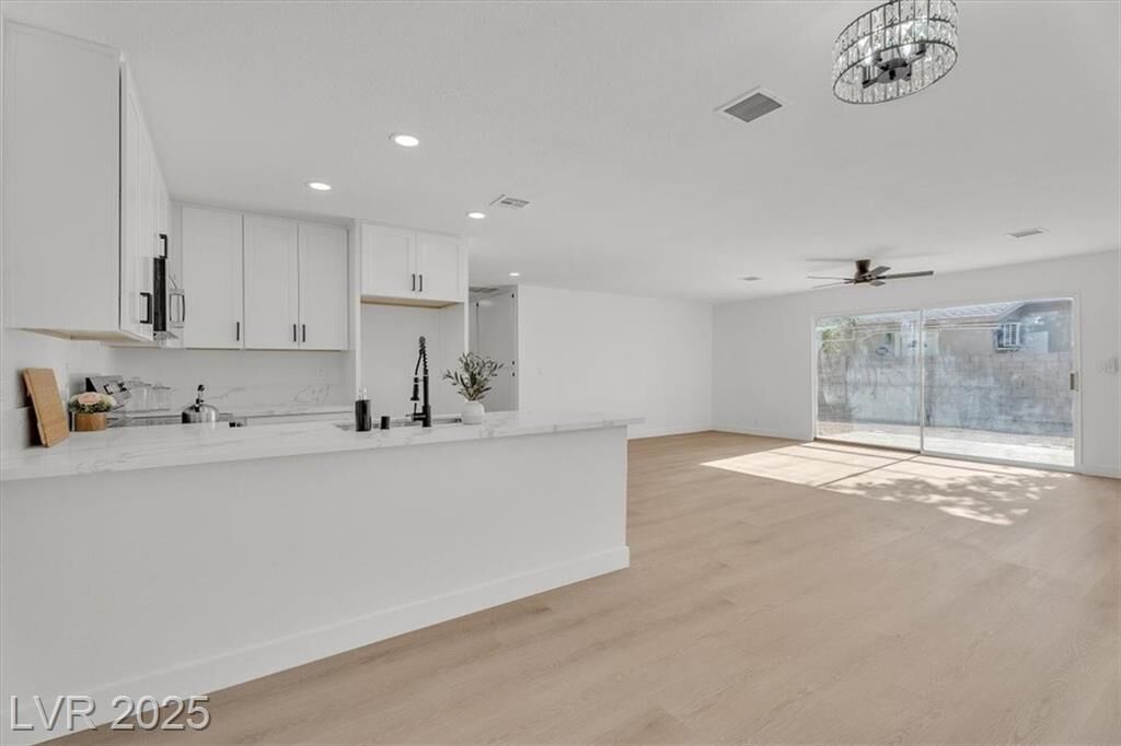 Property Photo: 1401 Mezpah Drive NV 89106