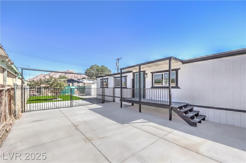 Property Photo: 2030 Toiyabe Street NV 89156