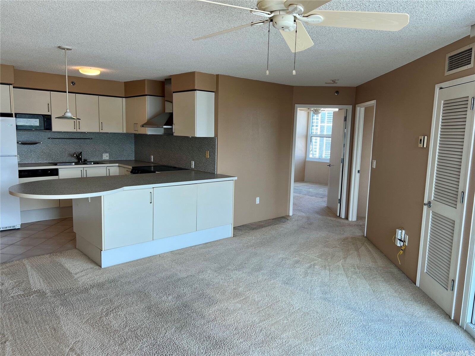 Property Photo:  801 S King Street 3107  HI 96813 