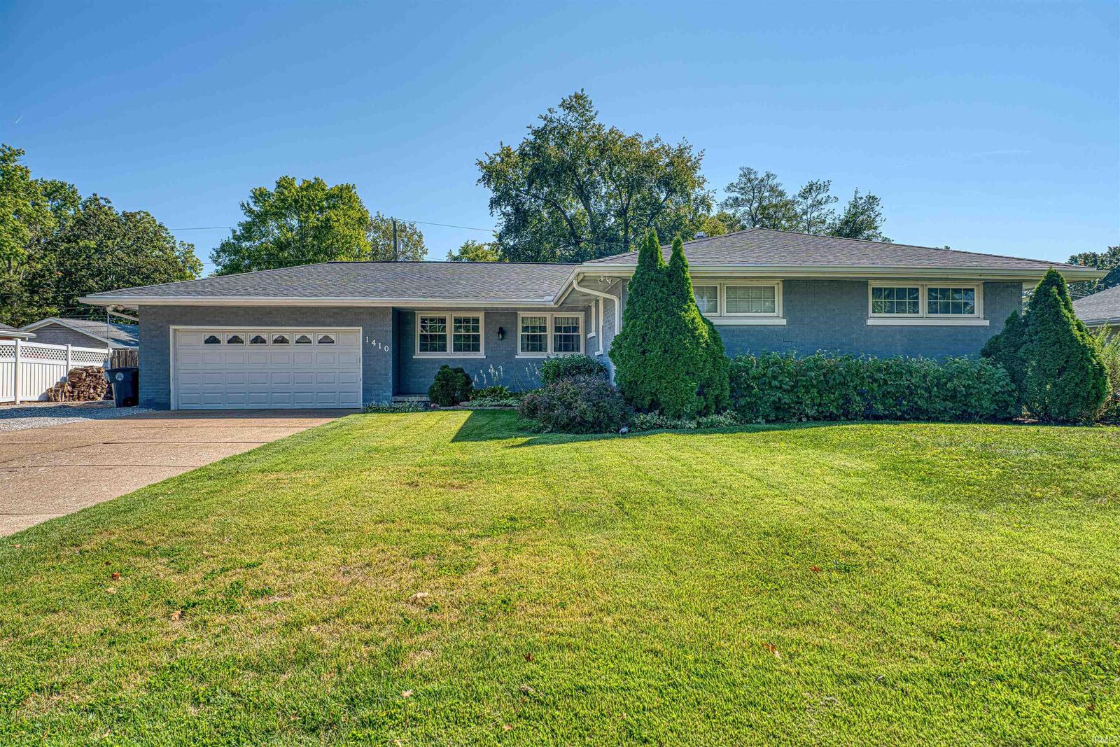 Property Photo:  1410 Martin Lane  IN 47715 