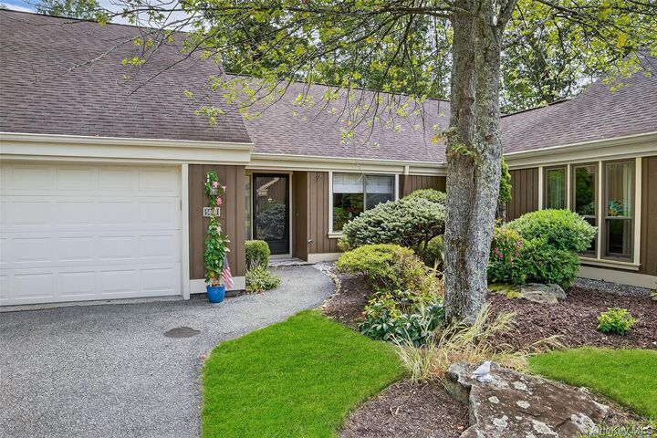 Property Photo:  580 Heritage Hills B  NY 10589 