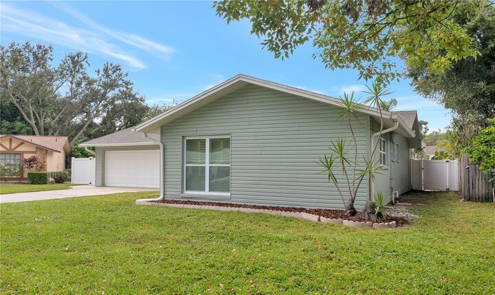 Property Photo:  3418 Glossy Ibis Court  FL 34683 
