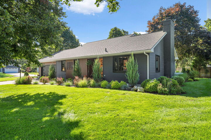Property Photo: 400 Barber Street MI 49456