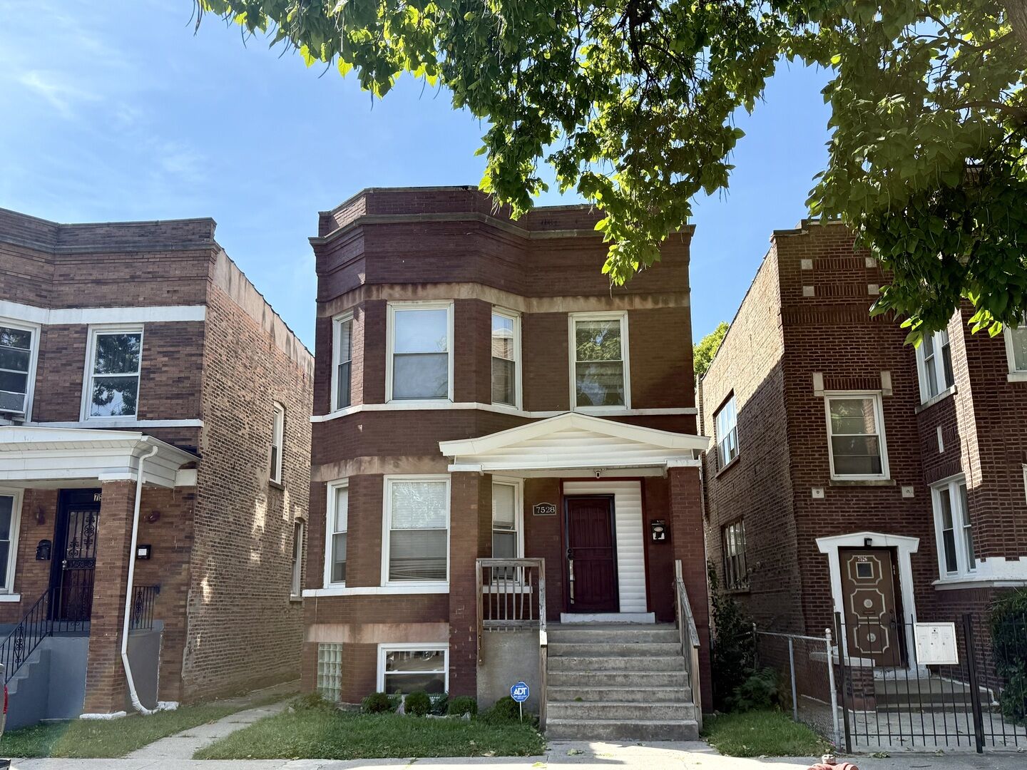 Property Photo:  7528 S Peoria Street  IL 60620 