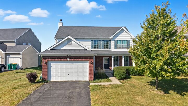 Property Photo:  