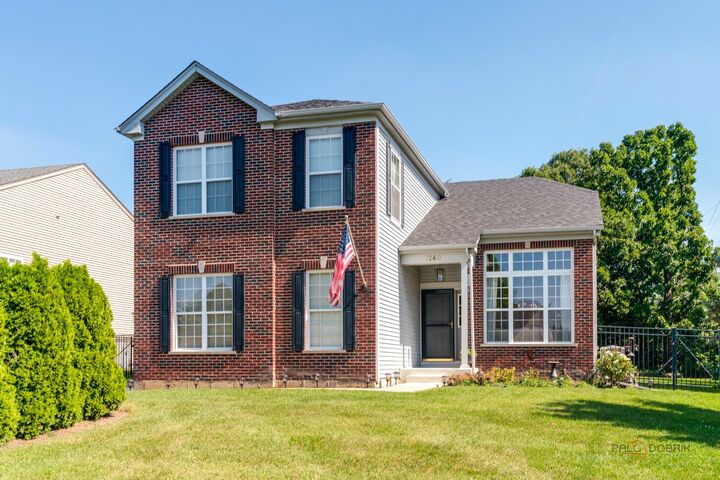 Property Photo: 1260 Water Stone Circle IL 60084