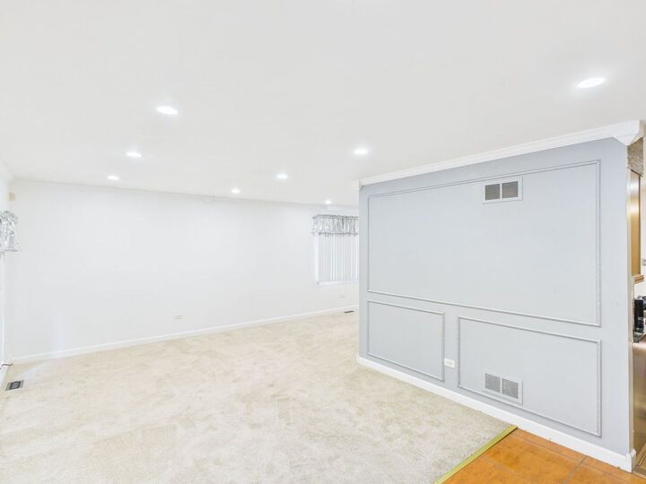 Property Photo:  1200 Jacqueline Drive  IL 60417 