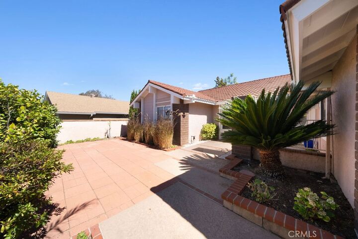 Property Photo:  27241 Via Burgos  CA 92691 