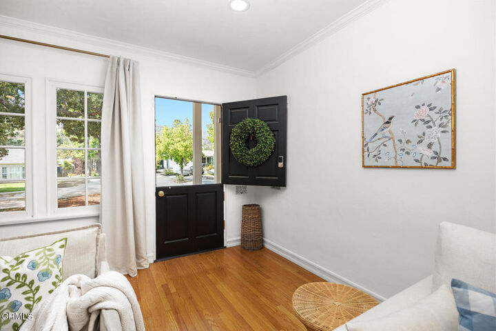 Property Photo: 3408 Las Palmas Avenue CA 91208