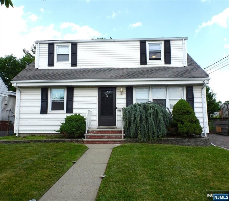Property Photo:  52 Saint Philips Drive  NJ 07013 