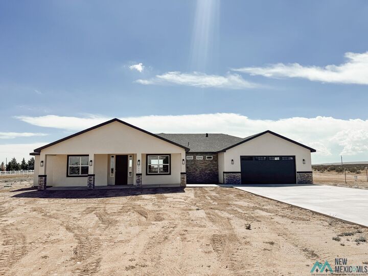 Property Photo:  2005 N Tagwood Lane  NM 88220 