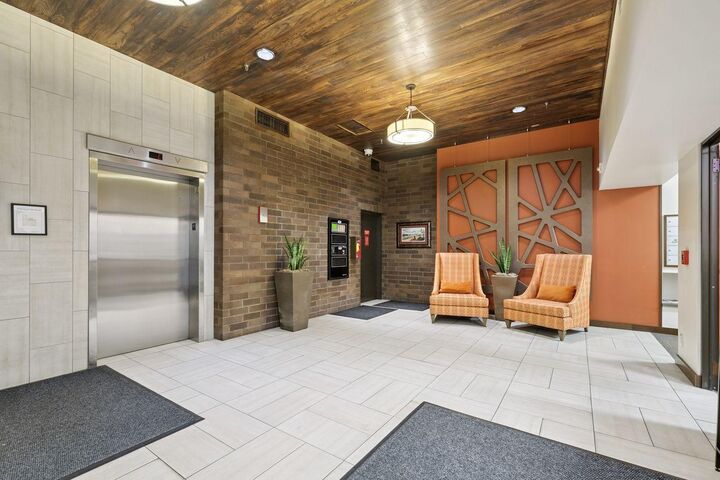 Property Photo:  26 10th Street W 1005  MN 55102 