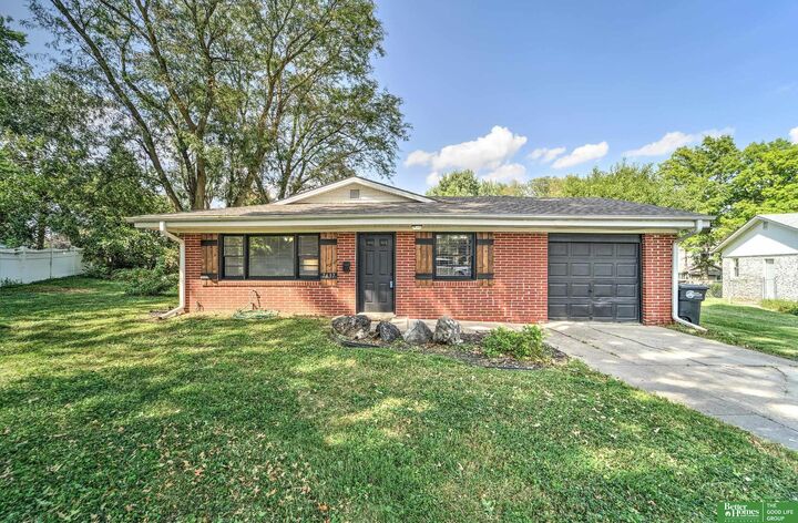 7437 Schuyler Drive  Omaha NE 68114 photo