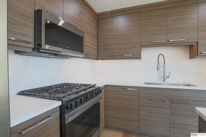 200 S 31st Avenue 4209  Omaha NE 68131 photo