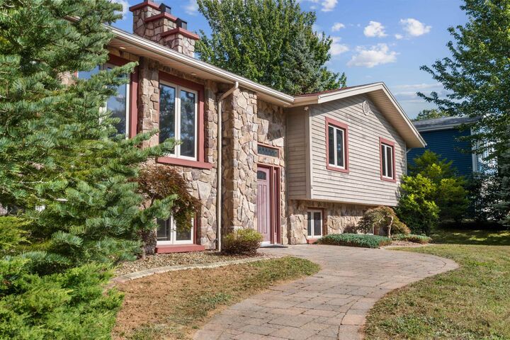 Property Photo:  82 Goodwill Avenue  PE C1A 3E5 