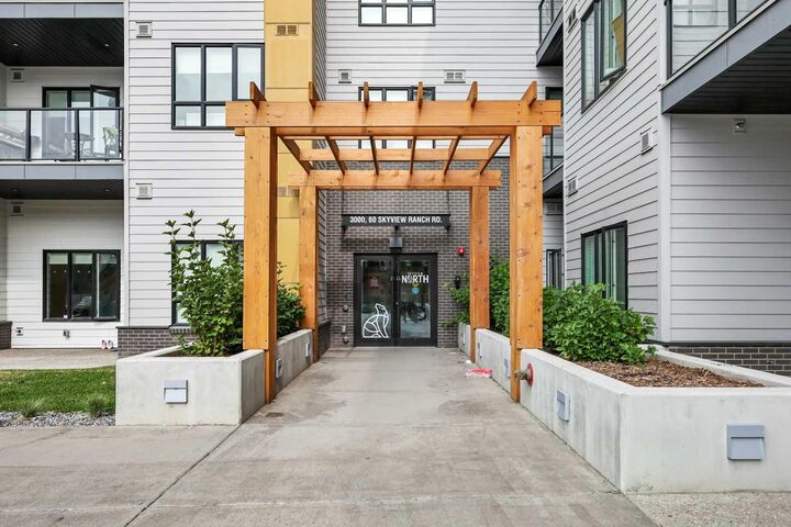 Property Photo:  60 Skyview Ranch Road NE 3121  AB T3N 2J8 