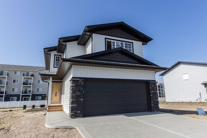 74 Turnbull Close  Red Deer AB T4P 3H6 photo