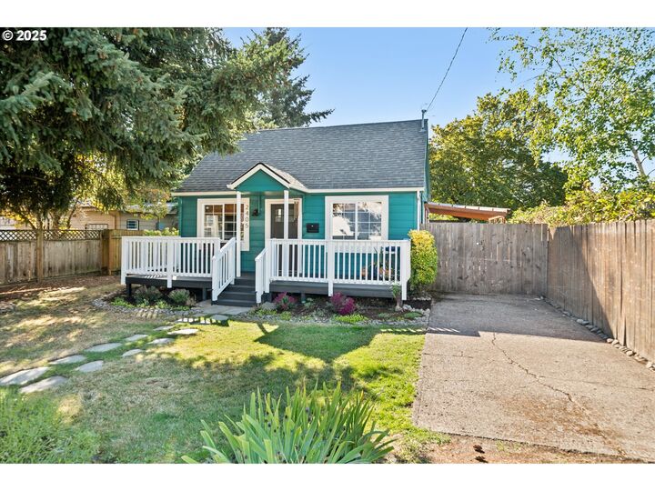 2405 SE 84th Ave  Portland OR 97216 photo