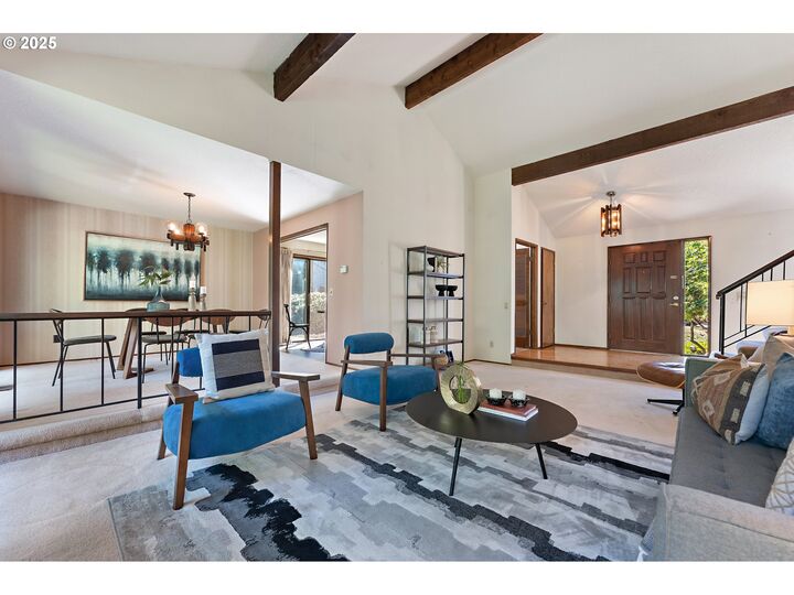 Property Photo:  350 NW 87th Ave  OR 97229 