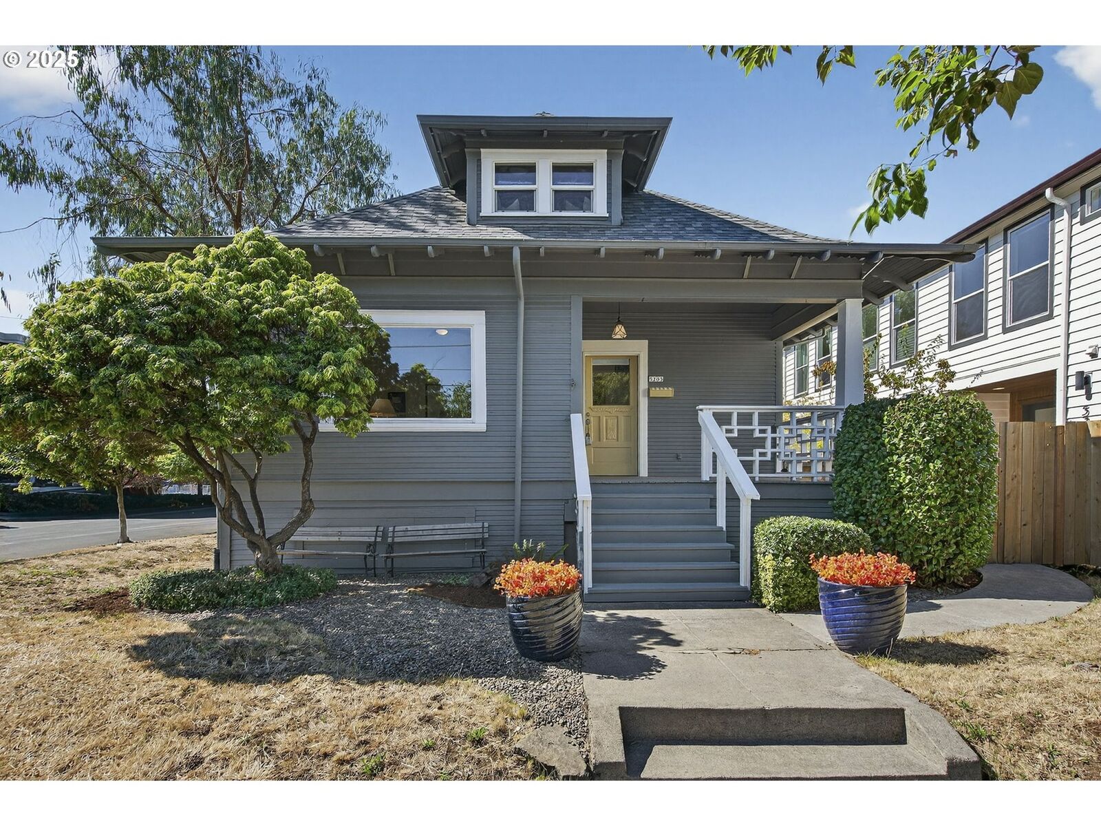 Property Photo:  5205 N Maryland Ave  OR 97217 