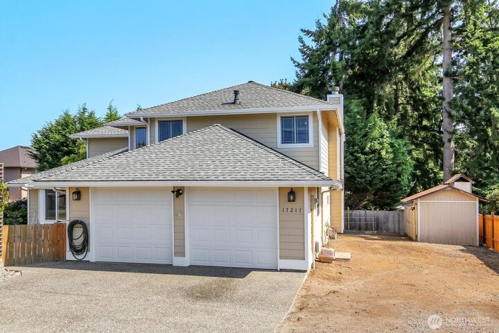 Property Photo: 17217 Larch Way WA 98037