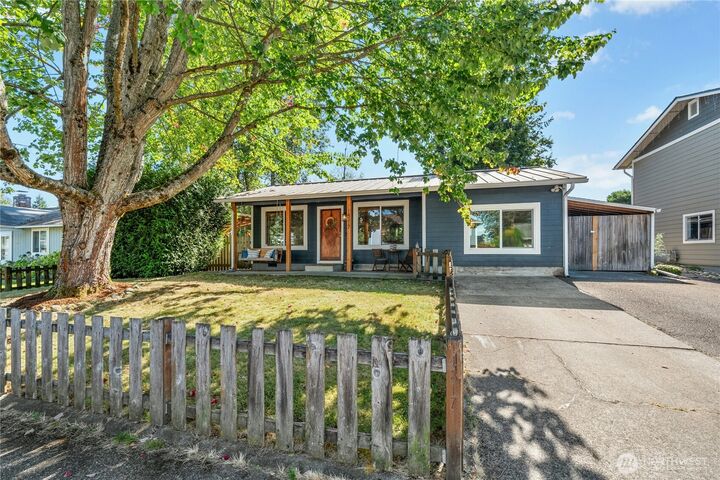 Property Photo:  14317 SE 257th Place  WA 98042 