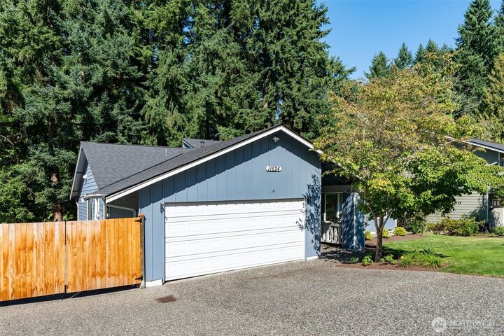 Property Photo: 11624 NE 145th Street WA 98034