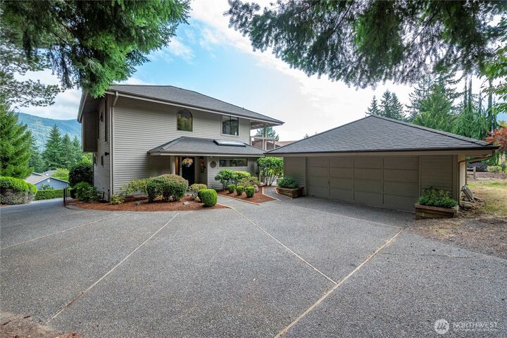 Property Photo:  10  Birdie Lane  WA 98229 