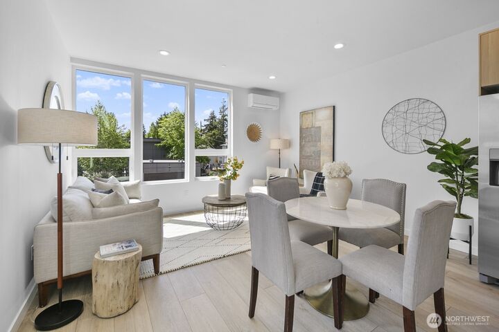 Property Photo:  8833 B  Wallingford Avenue N  WA 98103 