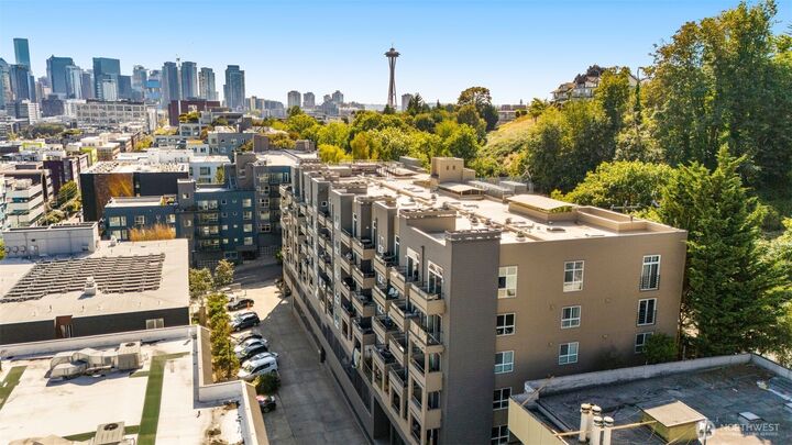 1504  Aurora Avenue N 101  Seattle WA 98109 photo