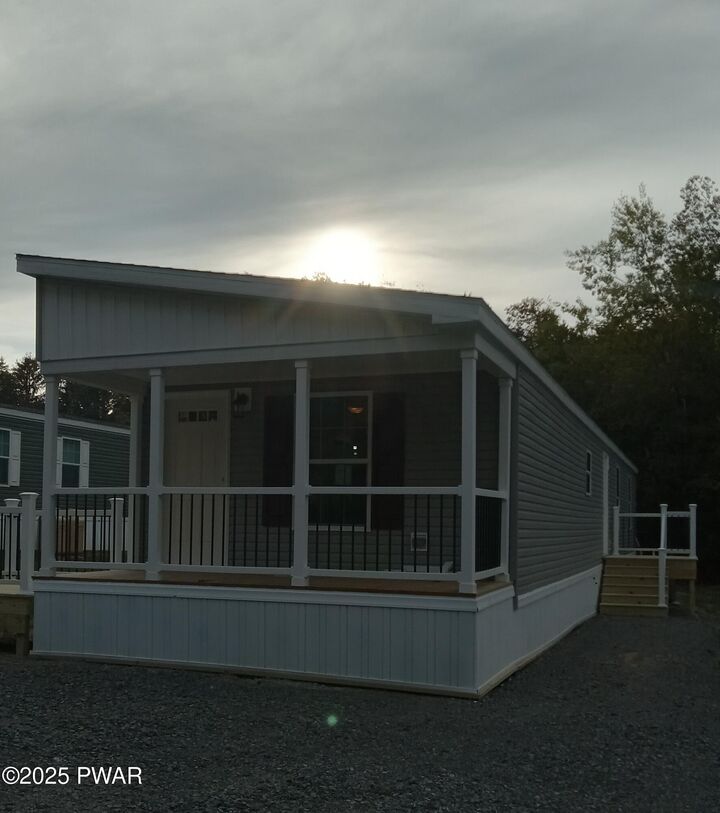 Property Photo: 19 Evergreen Mhp PA 18436