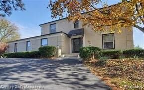 Property Photo:  31122 Perrys Crossing  MI 48331 