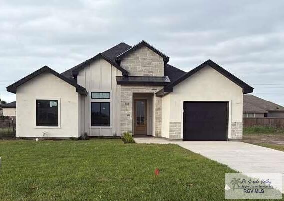 Property Photo: 704 Mandelos Dr TX 78521