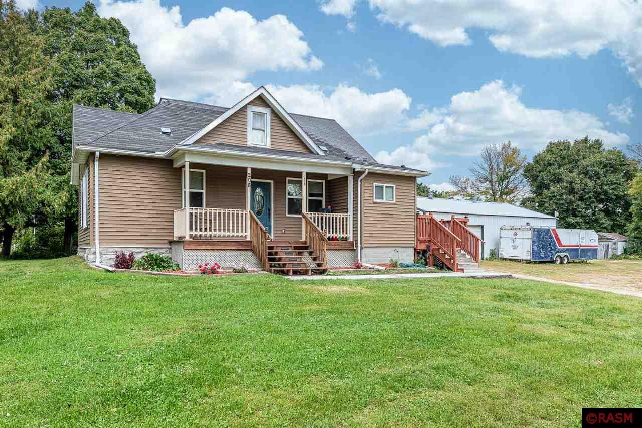 Property Photo:  208 S Elm Street  MN 56048 