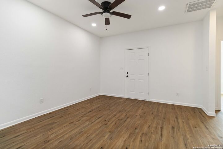 Property Photo:  1836 Aransas Ave  TX 78203 